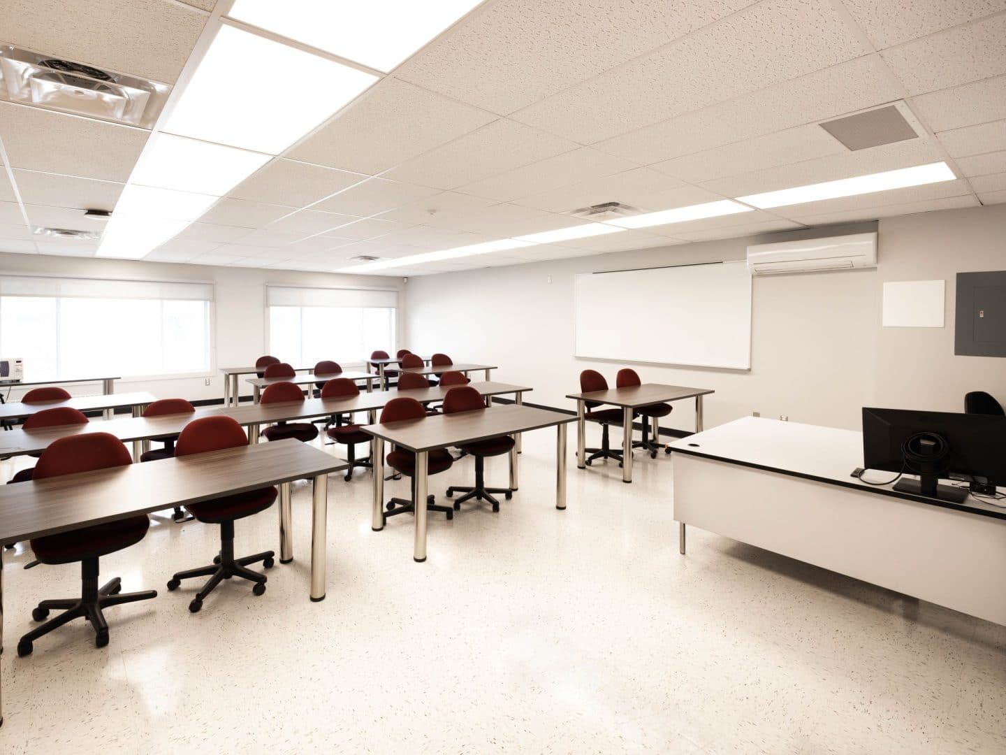 École modulaire ,vu d'une classe , créer par la compagnie AMB