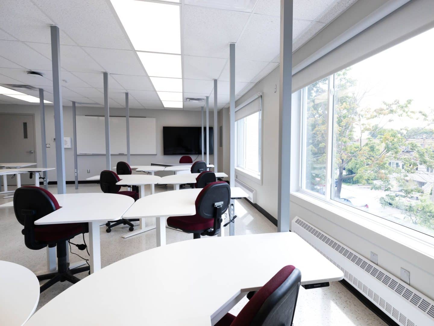 École modulaire ,vu d'une classe , créer par la compagnie AMB